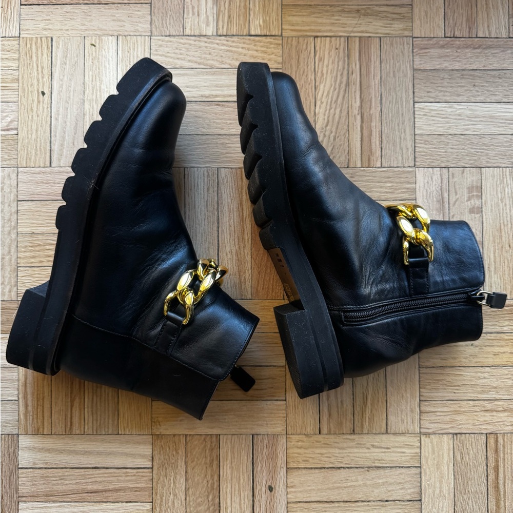 Stuart Weitzman Black Leather Gold Chain Boots Size 7 - Picture 13 of 13